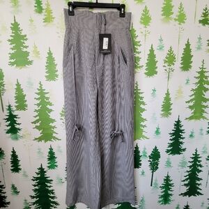 Pretty Little Thing High Waisted Pinstripe Wide Leg Trousers.